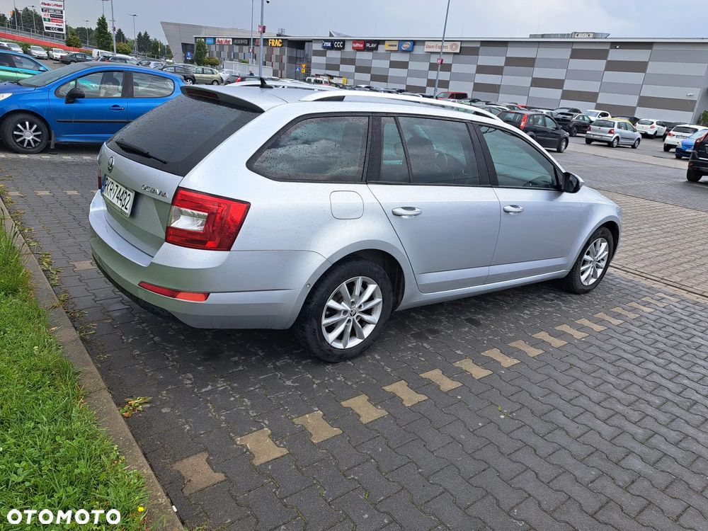 Skoda Octavia 1.6 TDI Style - 15