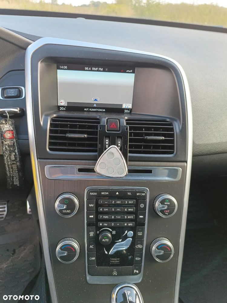 Volvo XC 60 D4 Geartronic Summum - 15