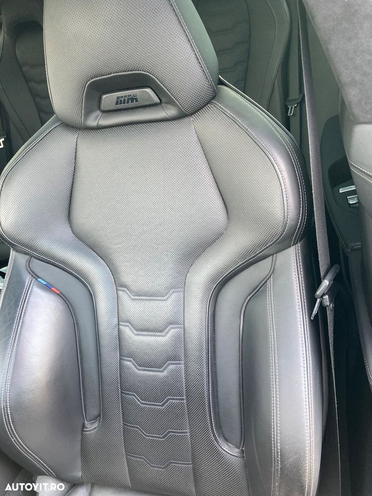 BMW Seria 8 - 22