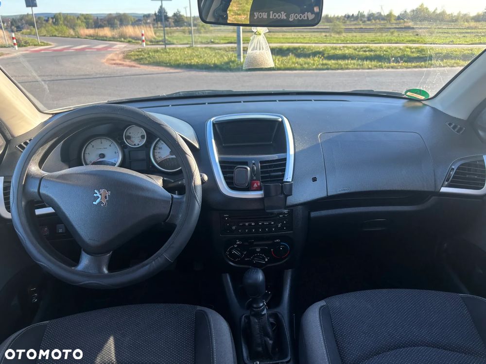 Peugeot 206 plus - 9
