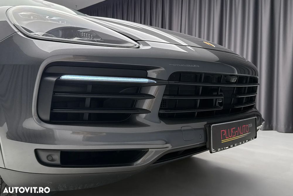Porsche Cayenne Coupe E-Hybrid Tiptronic S Platinum Edition - 24