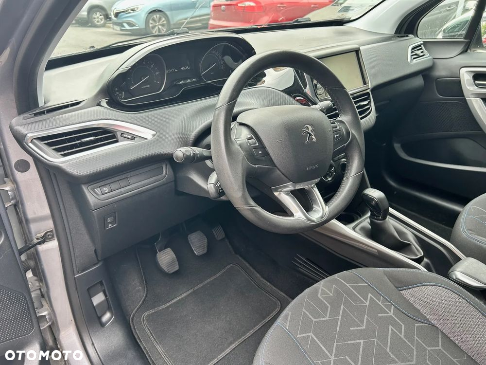 Peugeot 2008 1.2 Pure Tech Style - 15