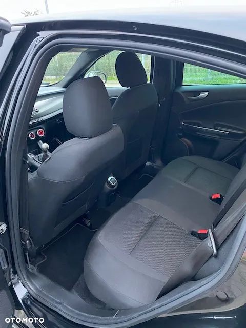 Alfa Romeo Giulietta 1.6 JTDM 16V Veloce - 7