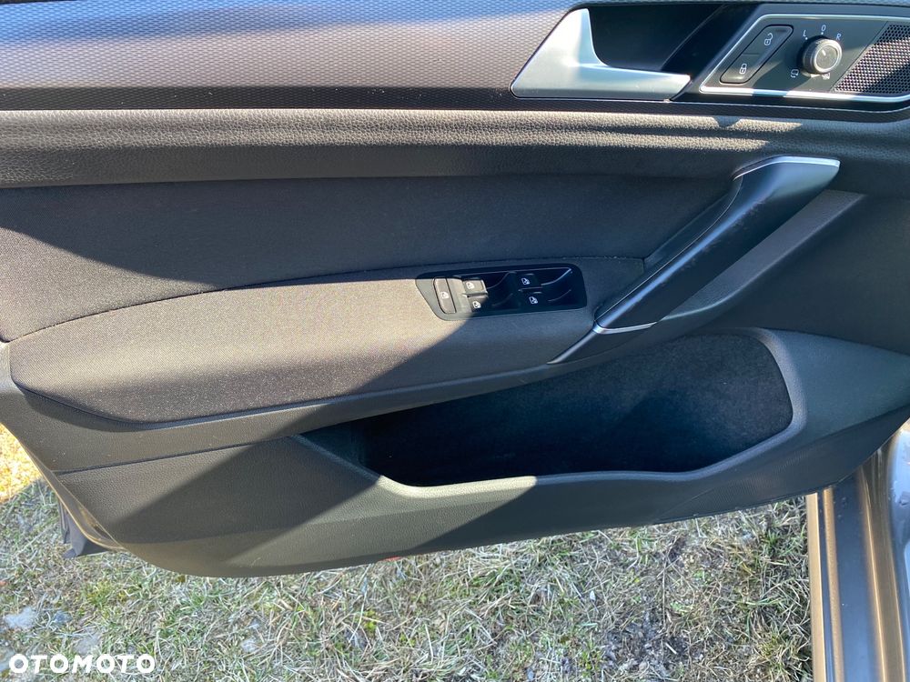 Volkswagen Golf Sportsvan 1.2 TSI BlueMotion Technology Lounge - 15