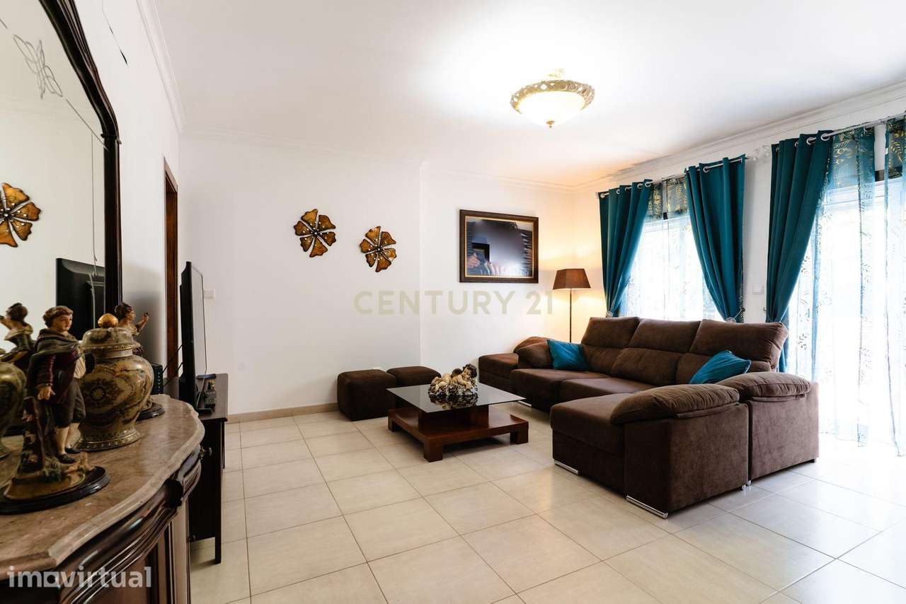 Apartamento T3, em condominio com piscina, no centro de Beja - Grande imagem: 4/46