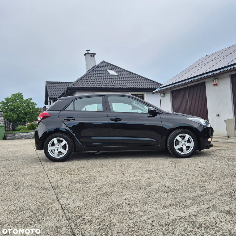 Hyundai i20 blue 1.2 Classic - 7