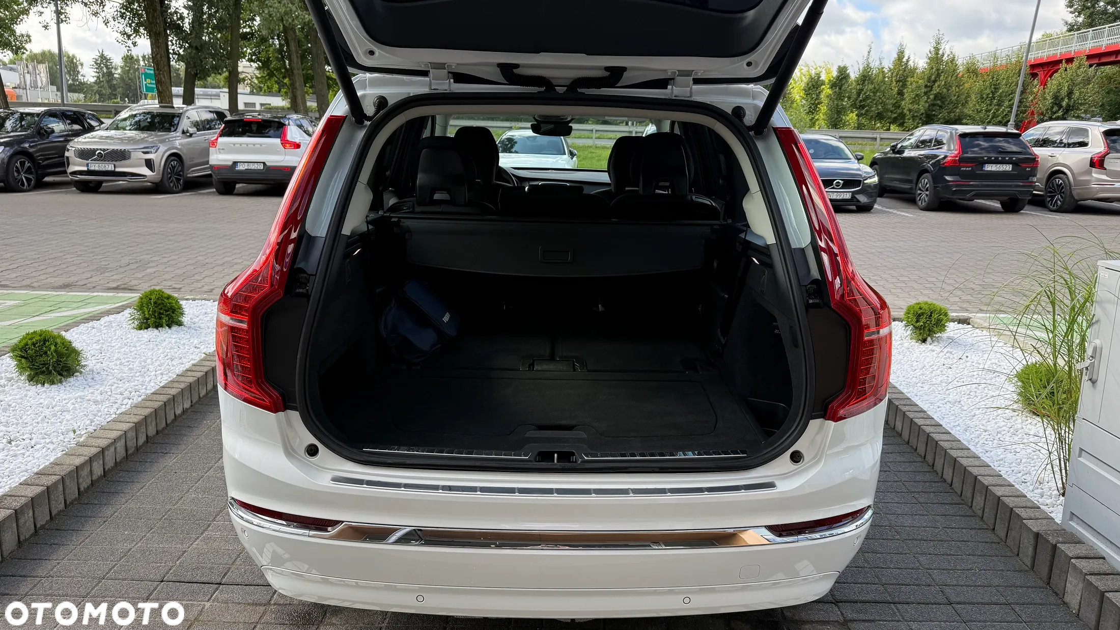 Volvo XC 90 - 8