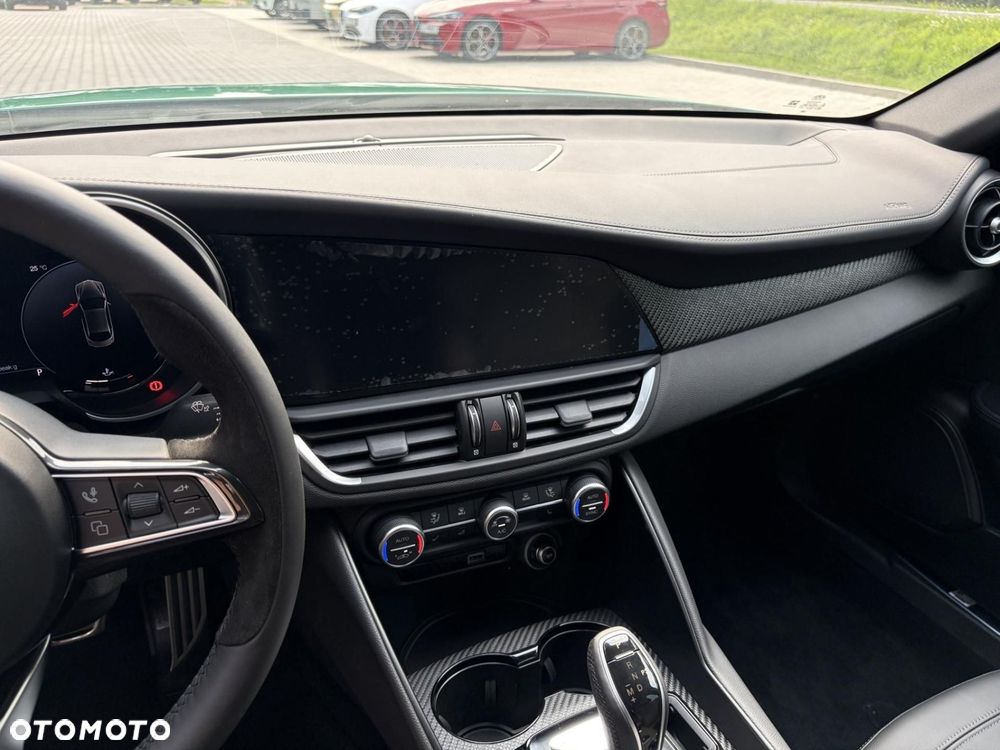 Alfa Romeo Giulia 2.9 Bi Turbo V6 Quadrifoglio - 24
