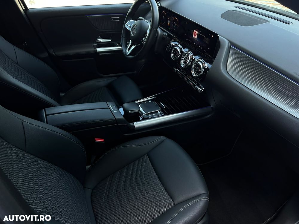 Mercedes-Benz GLA 250 e - 12