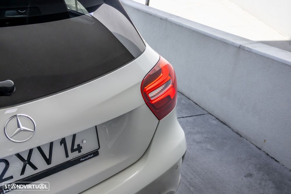 Mercedes-Benz A 180 d AMG Line - 14