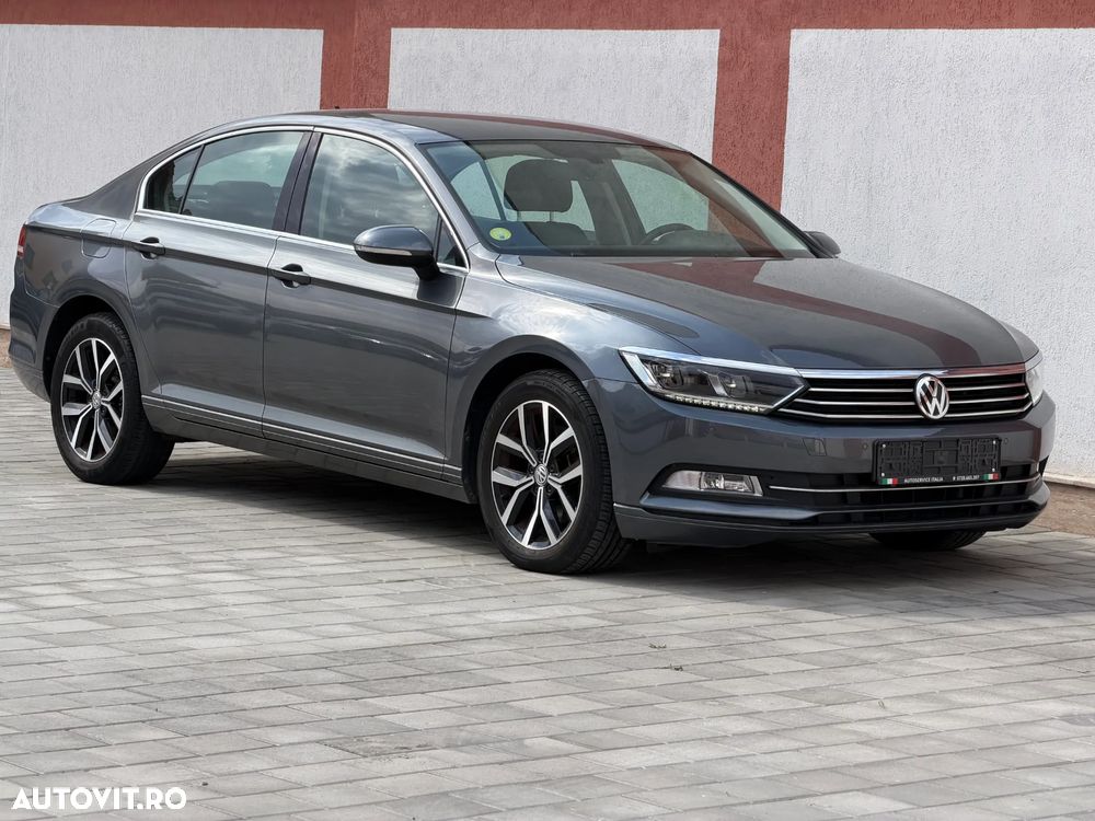 Volkswagen Passat - 30
