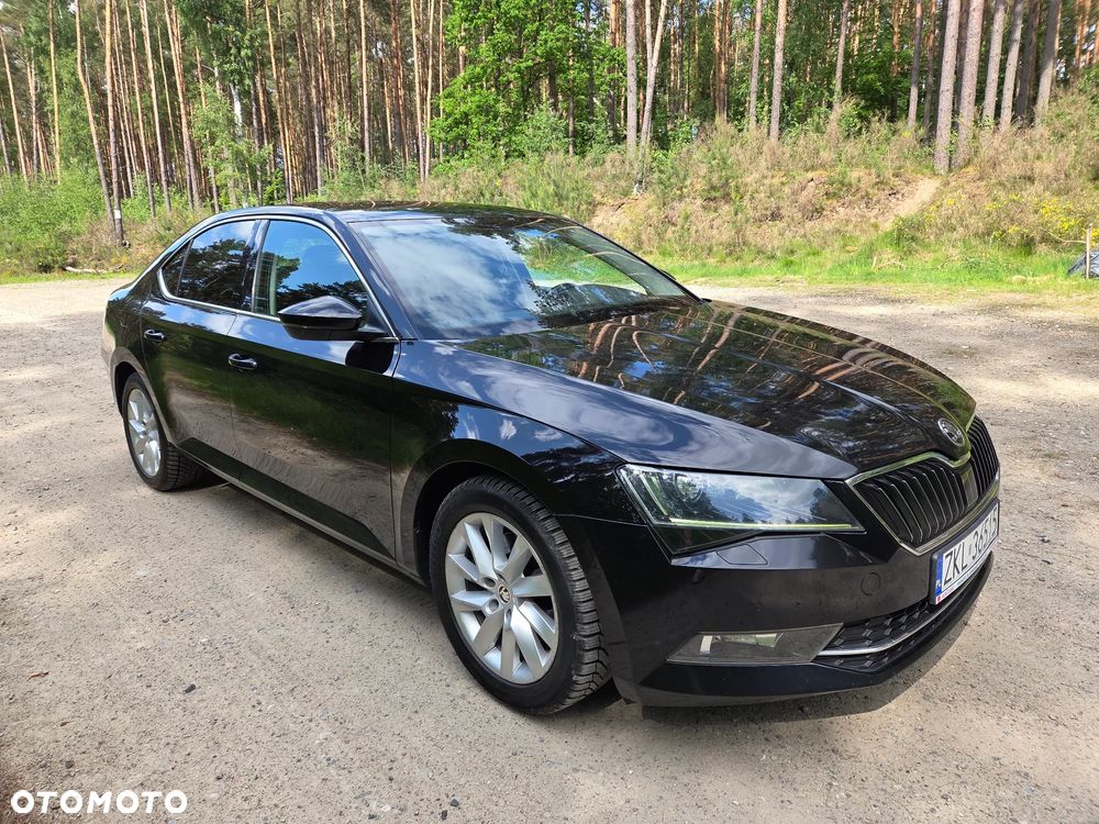 Skoda Superb 1.6 TDI DSG Style - 1