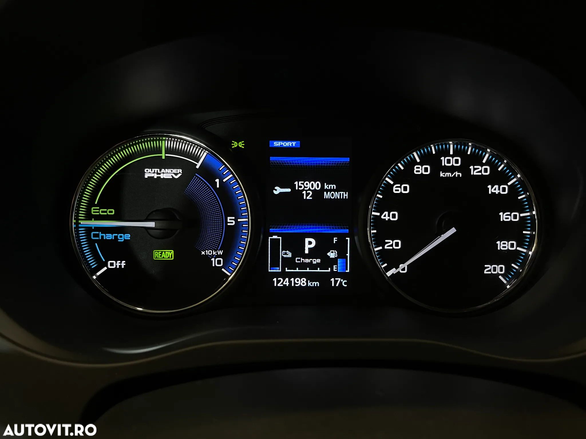 Mitsubishi Outlander - 33