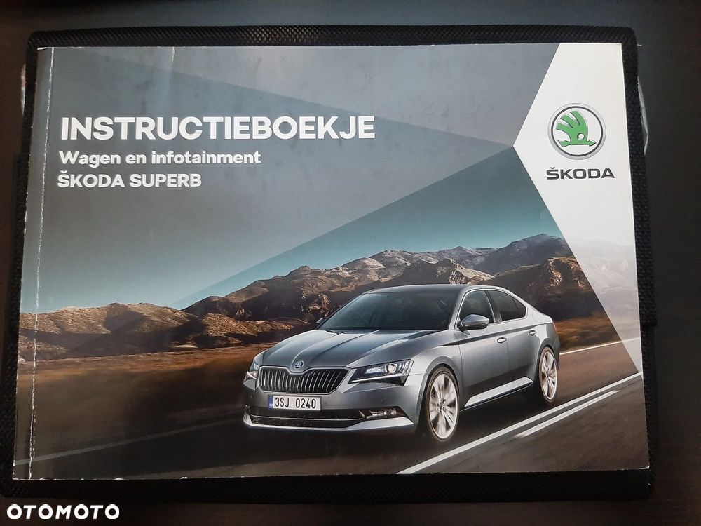 Skoda Superb 1.6 TDI Ambition - 15