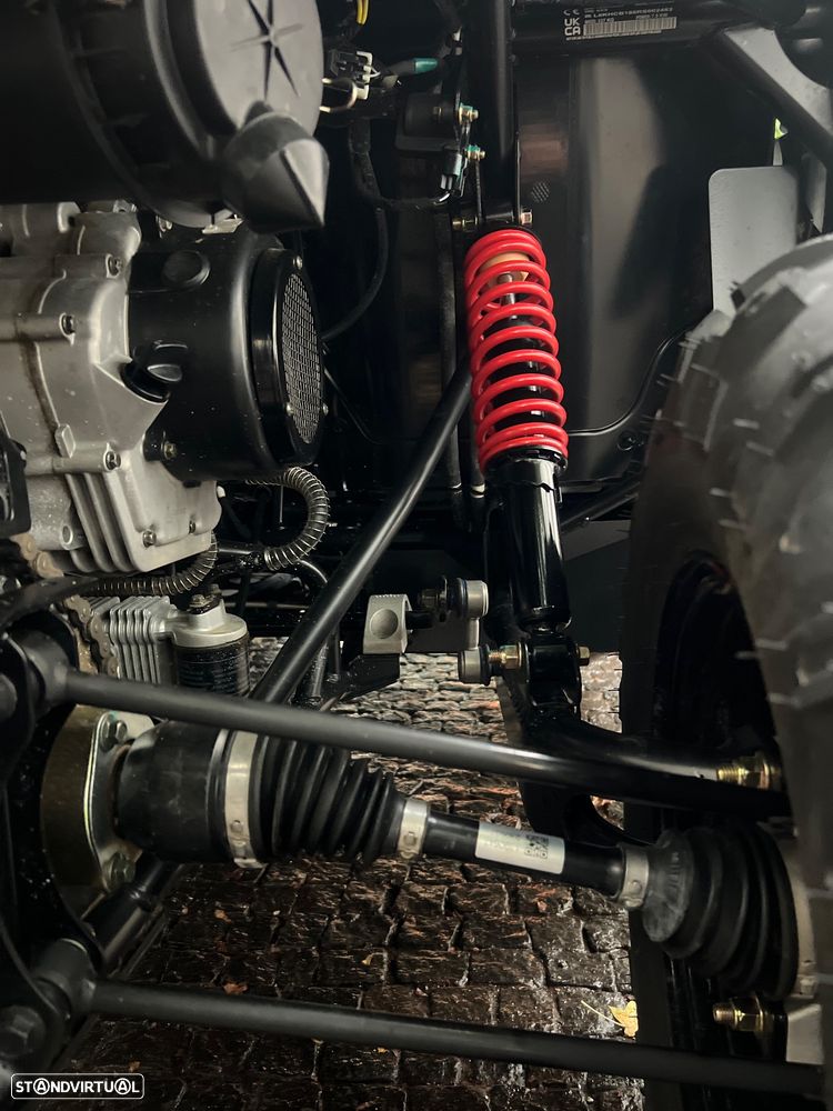 Polaris RZR 200EFI - 6