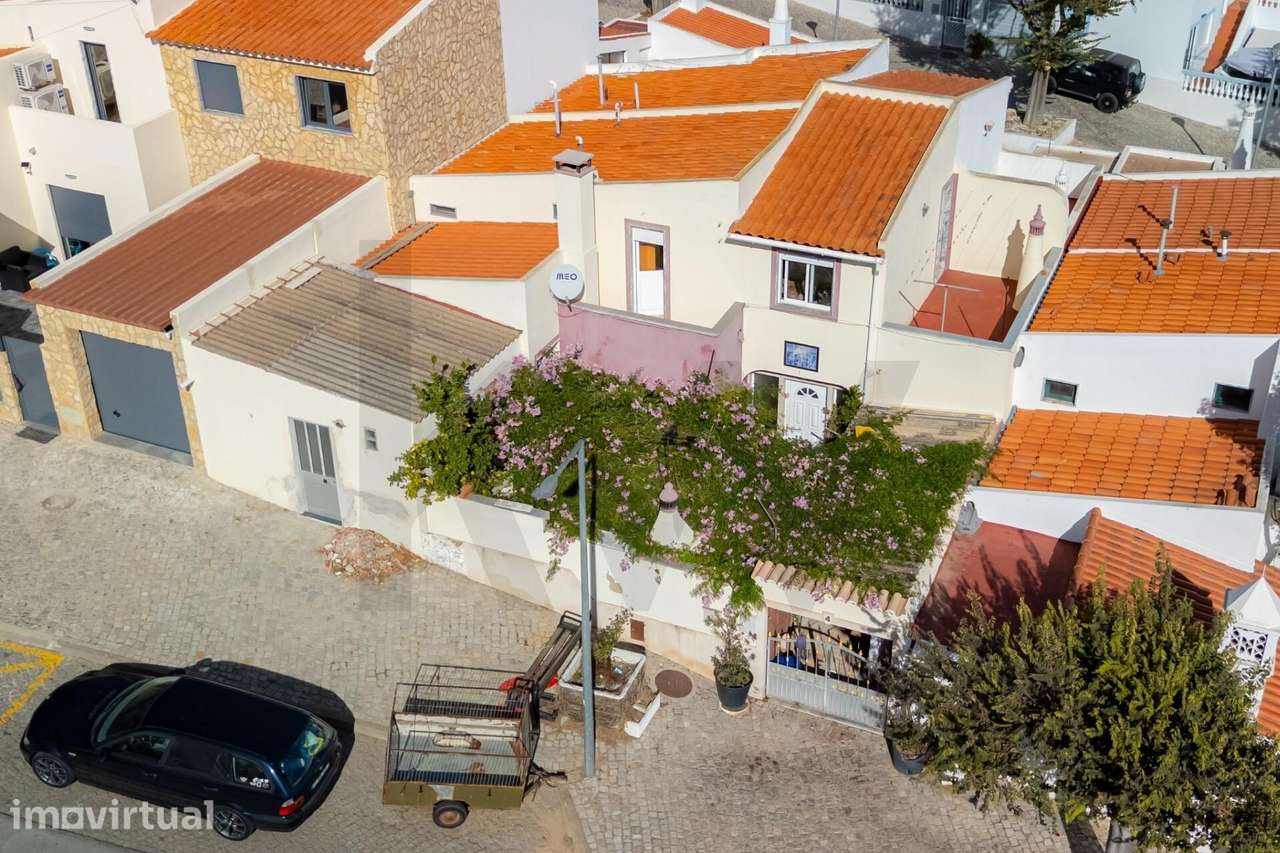 Moradia T3 Duplex em Estômbar, Lagoa - Grande imagem: 5/25