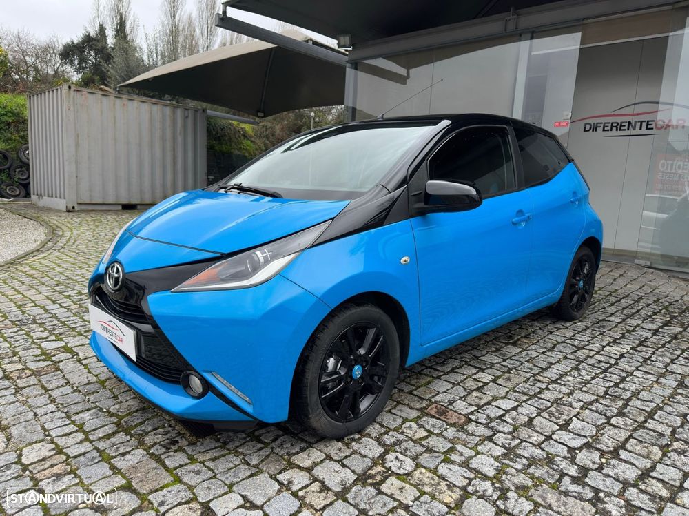 Toyota Aygo 1.0 X-Cite+TSS - 1