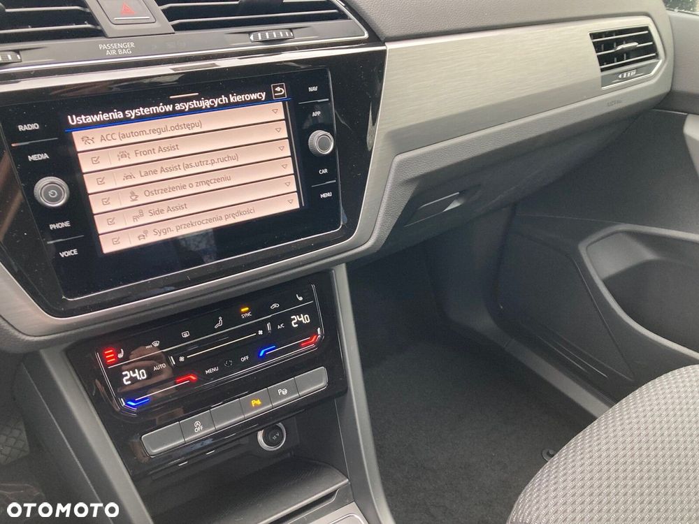 Volkswagen Touran - 7