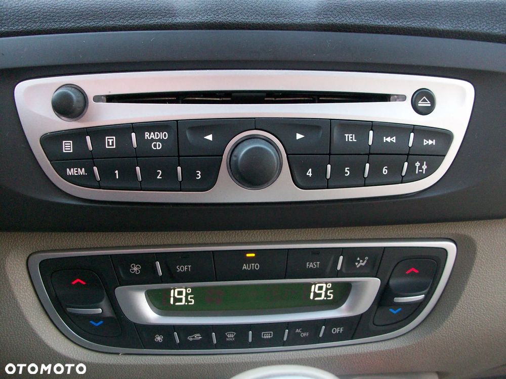 Renault Grand Scenic Gr 2.0 16V Privilege CVT - 24