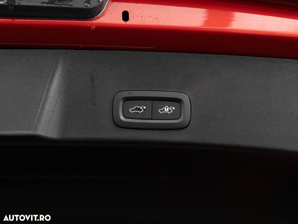 Volvo XC 40 Recharge T5 Twin Engine AT7 Inscription - 7