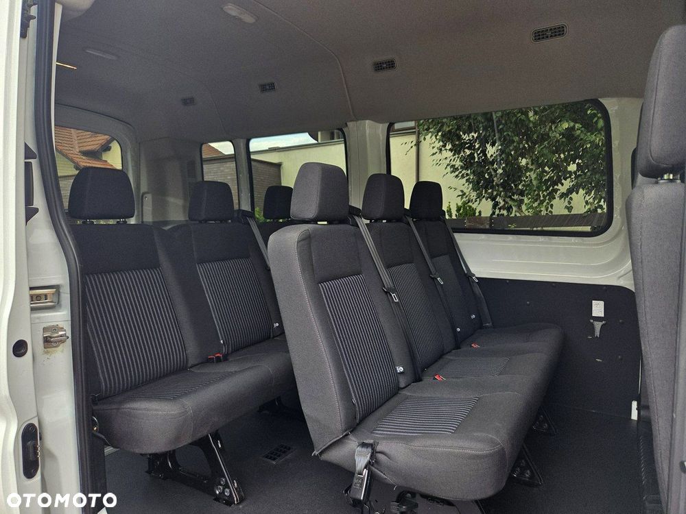 Ford Transit - 11