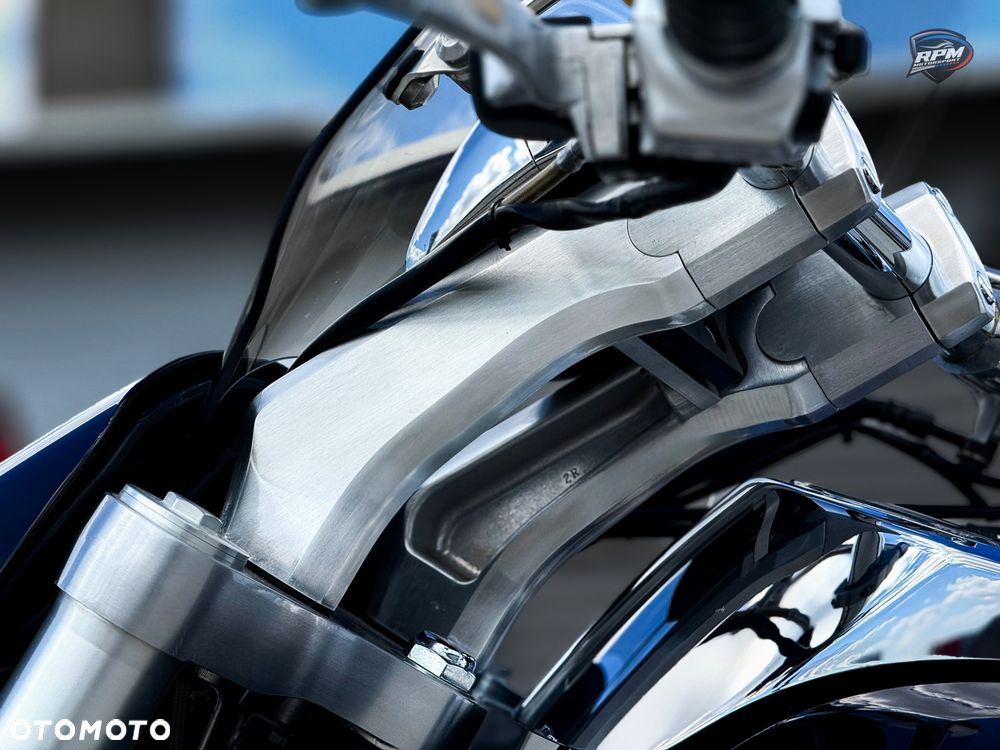 Suzuki Boulevard - 8