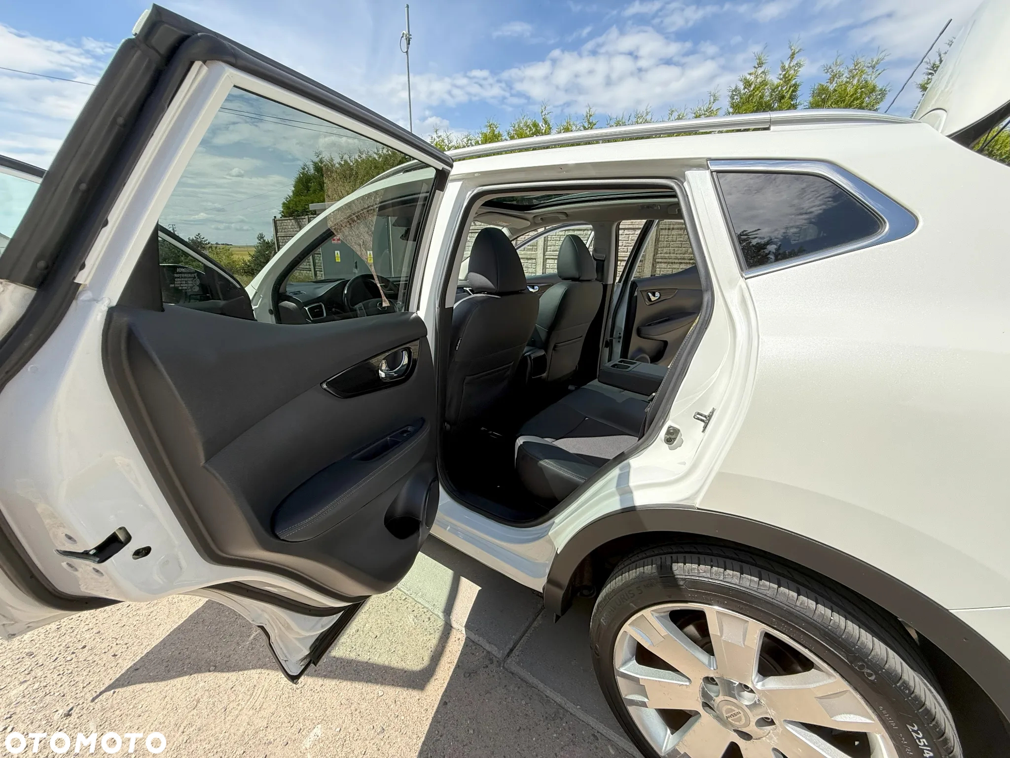 Nissan Qashqai 1.6 DCi Acenta Xtronic EU6 - 25