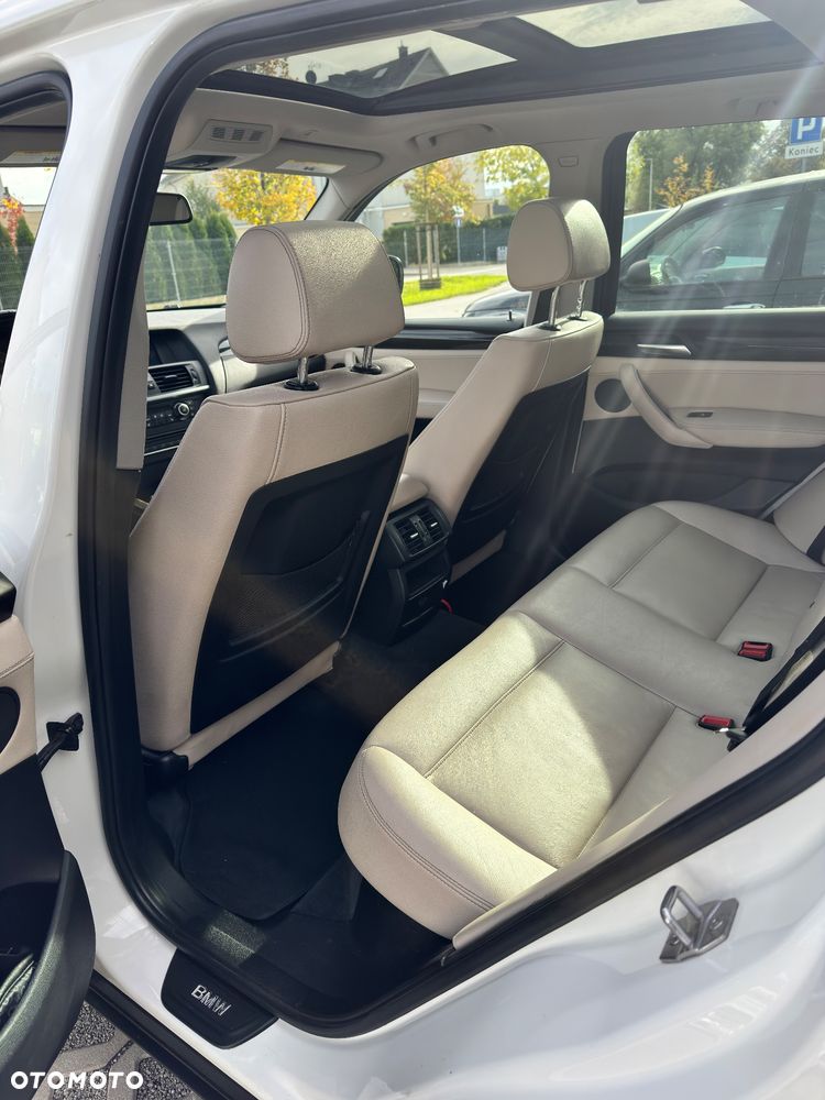 BMW X3 28i xDrive - 17