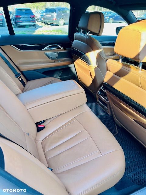 BMW Seria 7 730d xDrive mHEV sport - 6