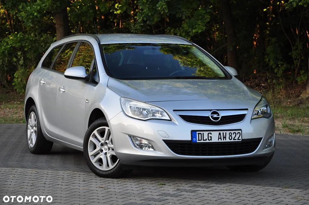 Opel Astra 1.4 Turbo Sports Tourer - 14