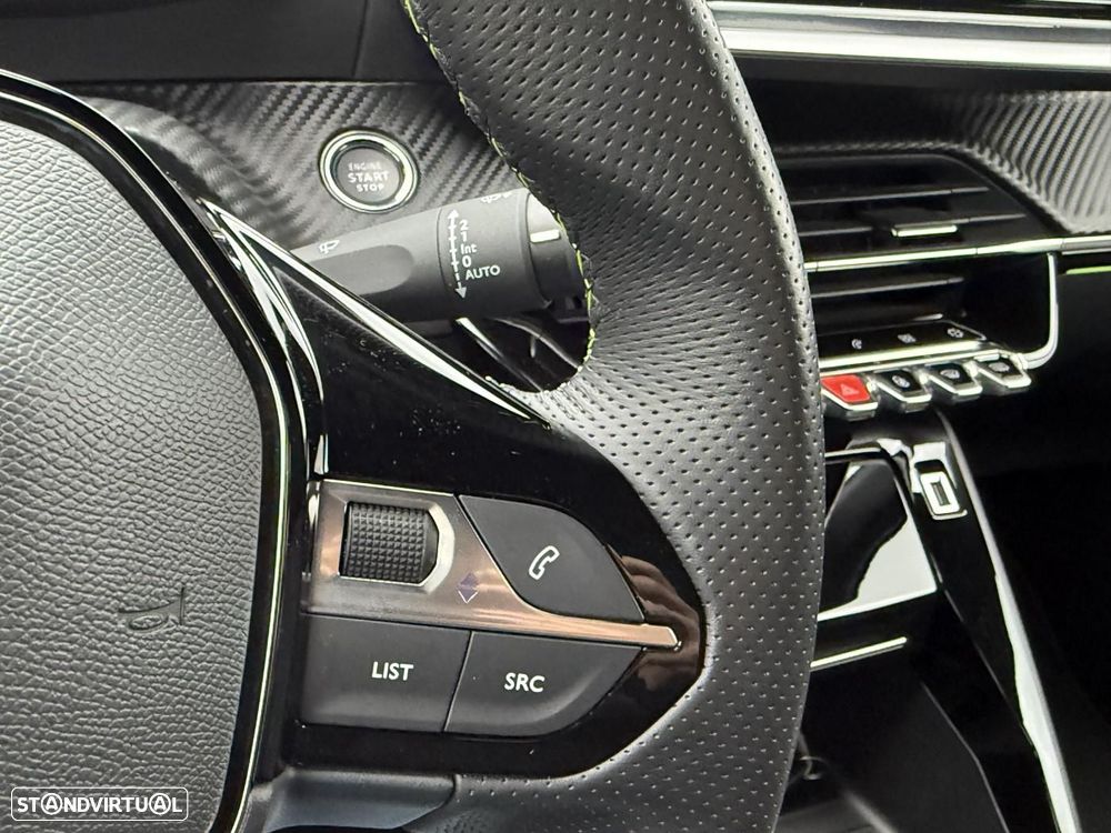 Peugeot 2008 1.2 PureTech GT - 24