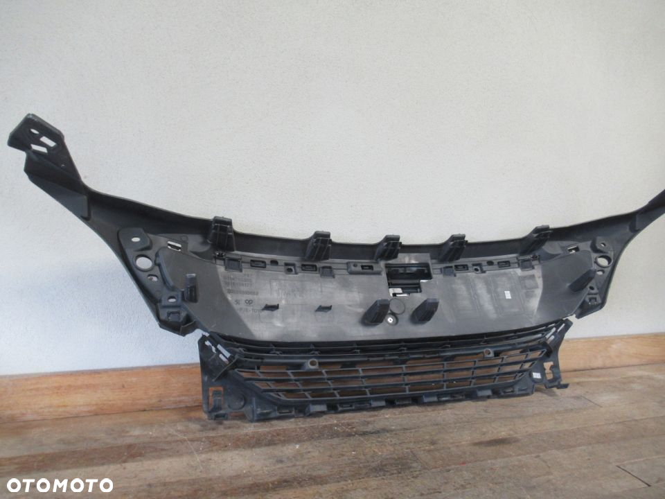 GRILL GRIL ATRAPA PEUGEOT 5008 II 2017-2021 - 13