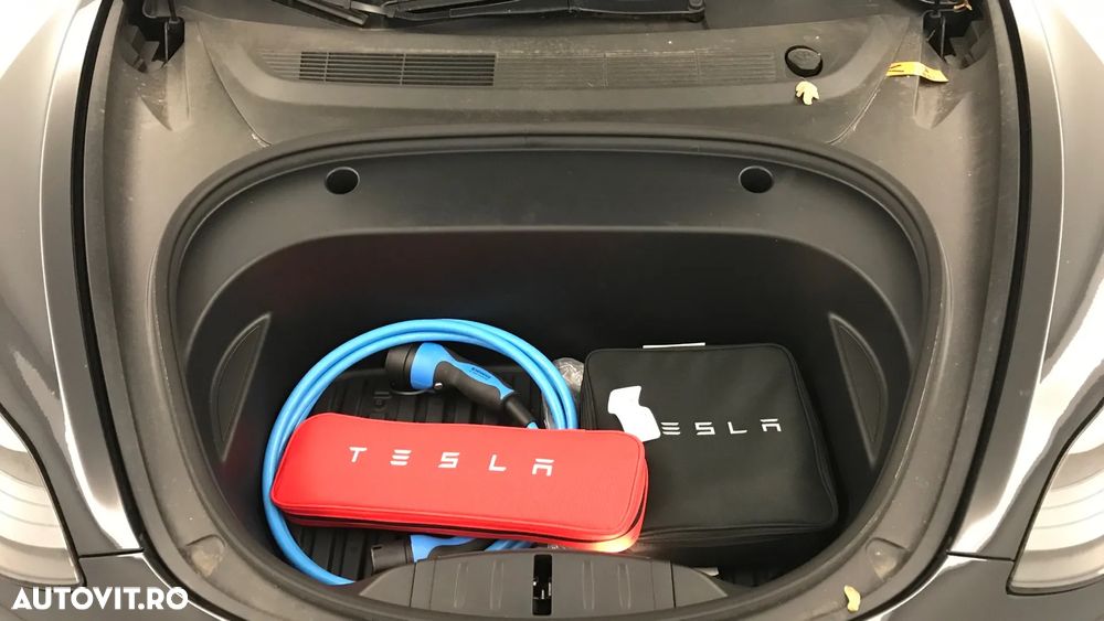 Tesla Model 3 AWD Long Range - 16