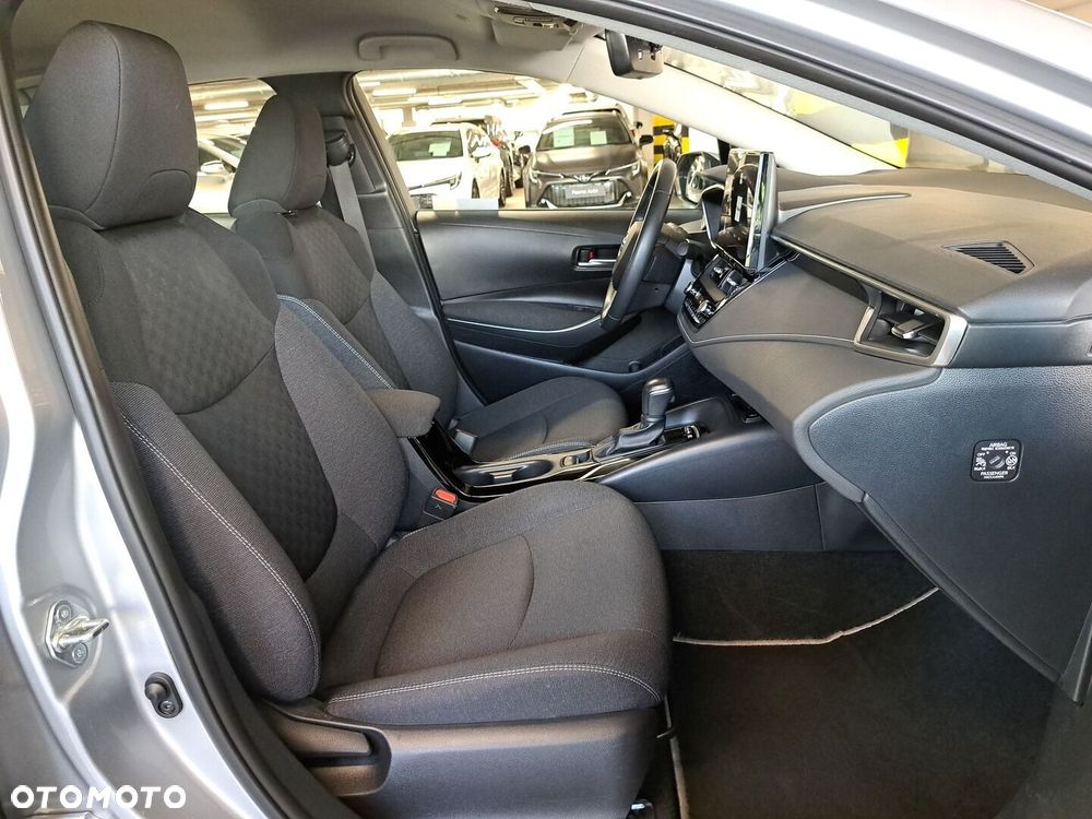 Toyota Corolla 1.8 Hybrid Comfort - 16