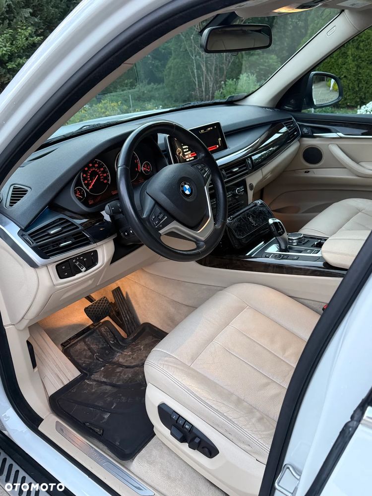 BMW X5 xDrive30d Sport-Aut - 7