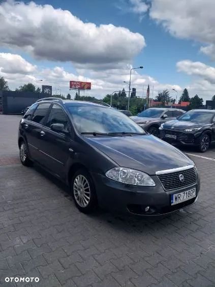 Fiat Croma 2.2 16V Emotion - 13