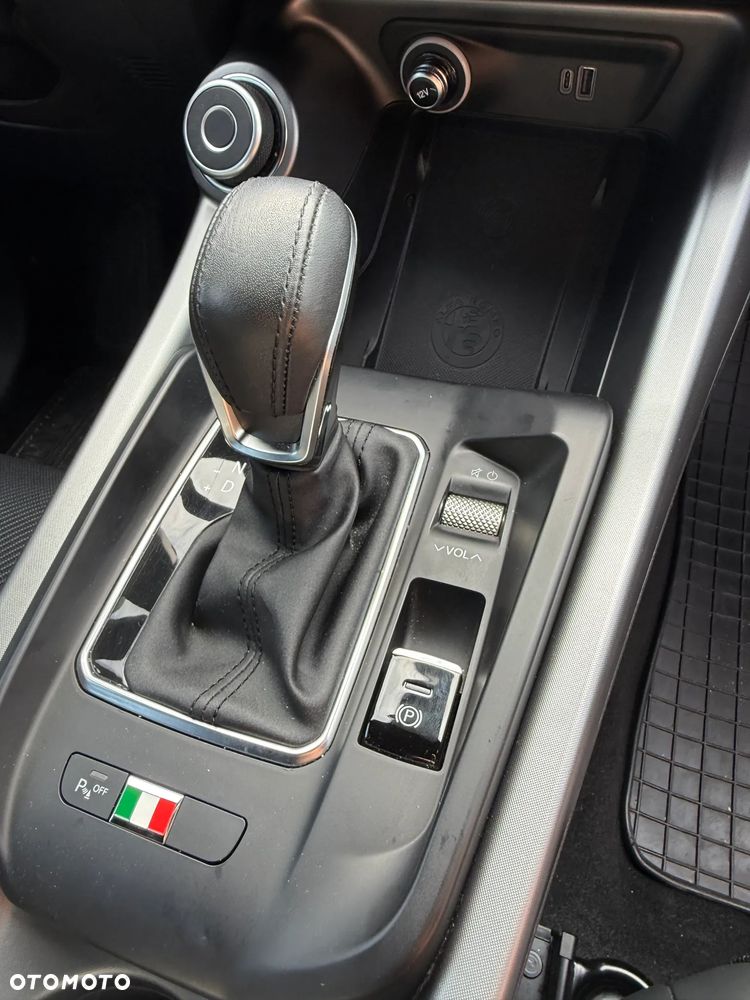 Alfa Romeo Tonale 1.5 T4 GSE mHEV Sprint DCT - 10