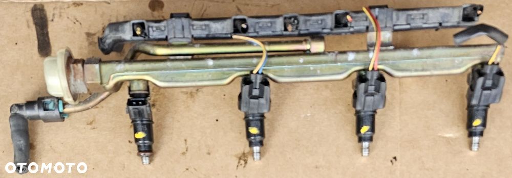 Honda CRV CR-V 2.0 16V II i-VTEC listwa wtryskowa wtryskiwacz SC15 ABN - 1