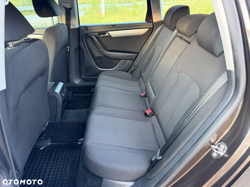 Volkswagen Passat 2.0 Blue TDI DPF Comfortline - 10