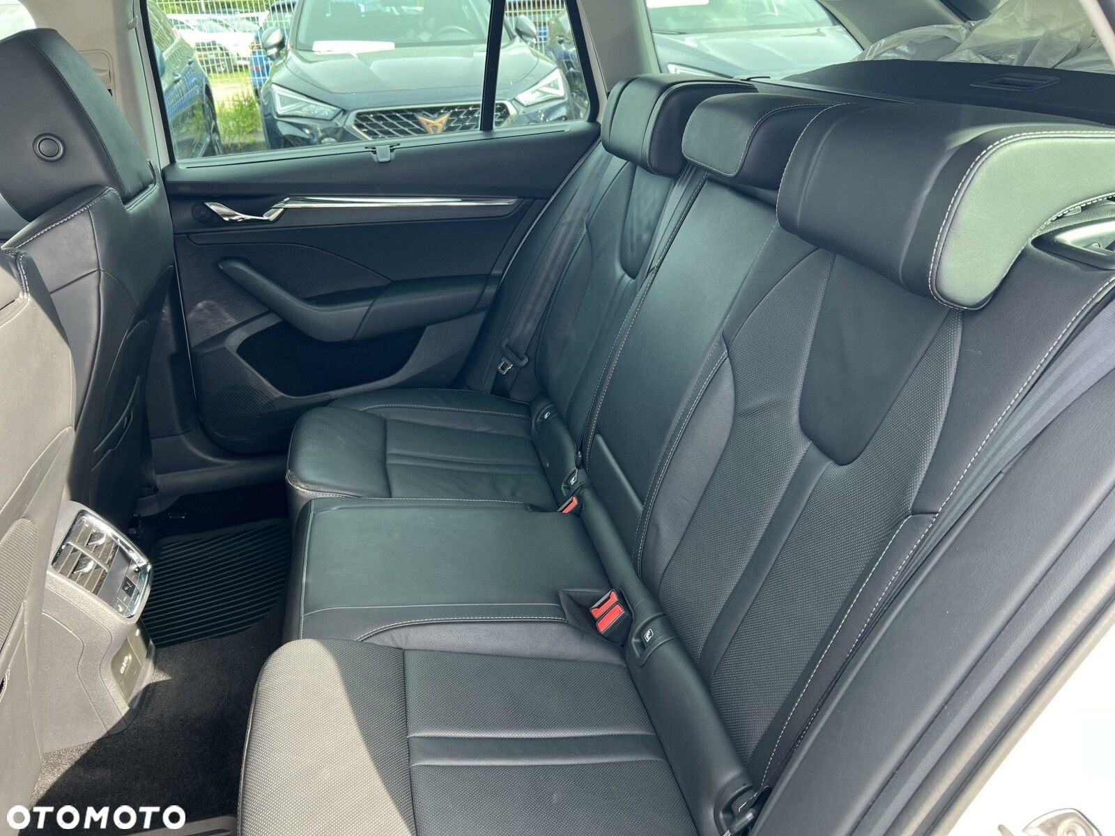 Skoda Octavia 2.0 TDI SCR Style DSG - 12