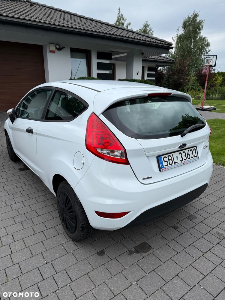 Ford Fiesta 1.4 TDCi Silver X (Ambiente) - 3