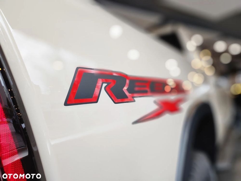 RAM 1500 Rebel Premium - 16