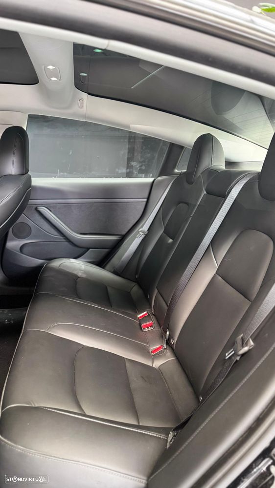 Tesla Model 3 - 11