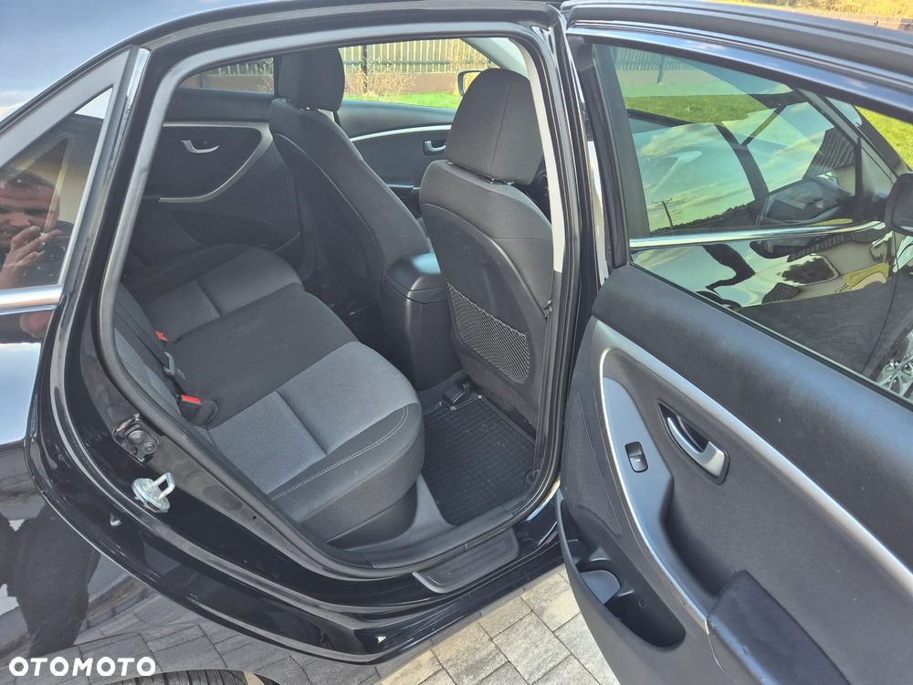 Hyundai i30 1.4 CRDi Trend - 12
