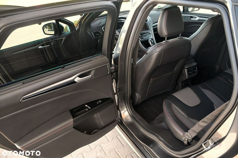 Ford Mondeo - 19