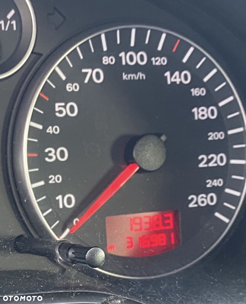 Audi A3 Sportback 1.9 TDI Ambition - 11