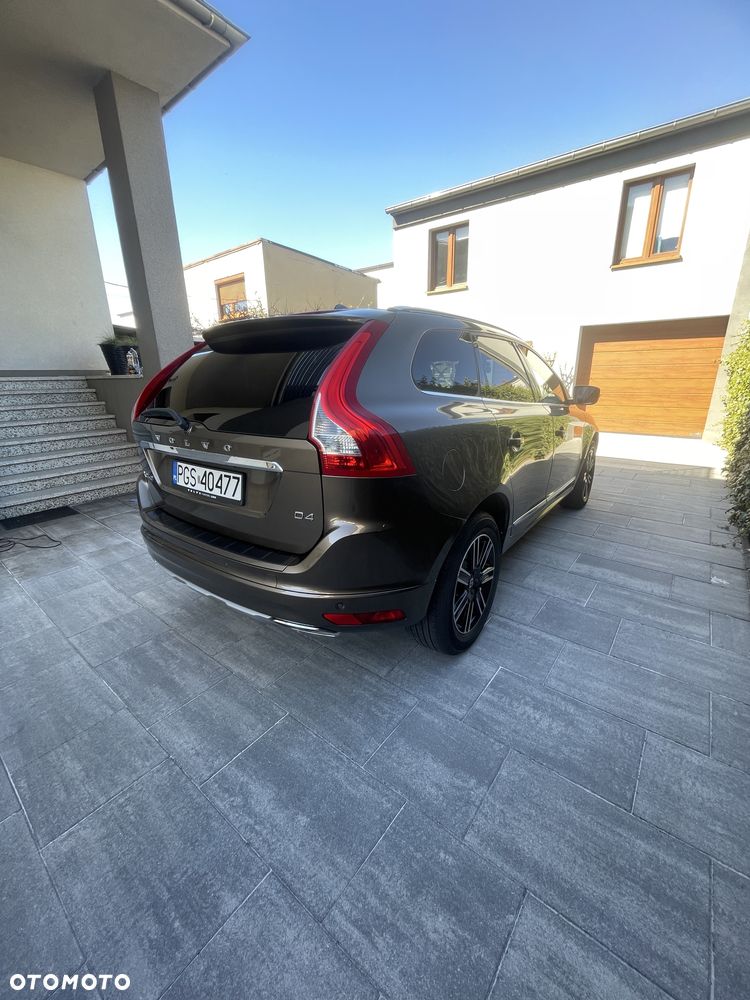 Volvo XC 60 - 4