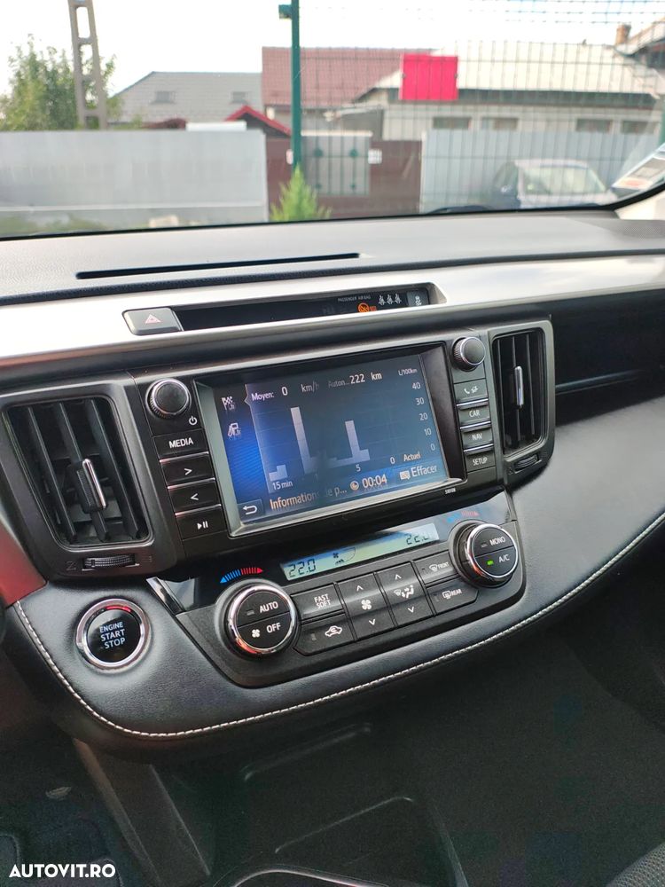 Toyota RAV4 2.0 D-4D 4x2 Start-Stop Executive - 17