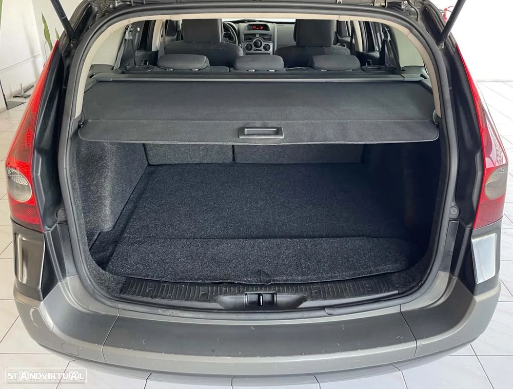 Renault Mégane Break 1.5 dCi Dynamique - 21