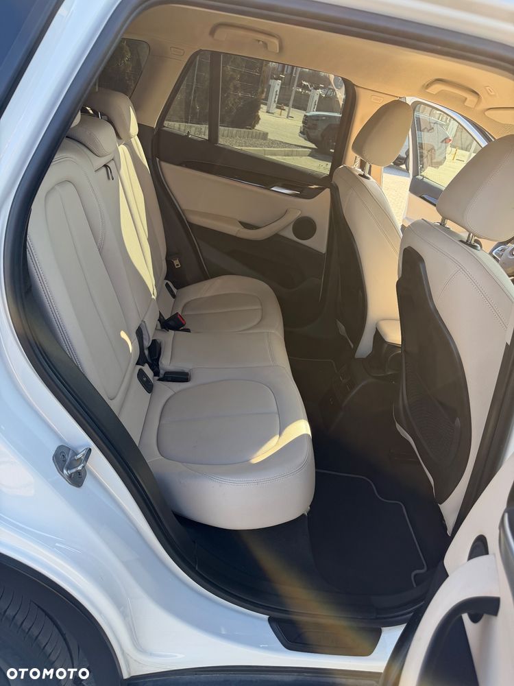 BMW X1 sDrive18i Sport Line - 21